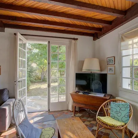 Jolie Maison 2 Avec Jardin Proche Lac, Ideale Pour - Fr-1-877-53 Semesterbostad *