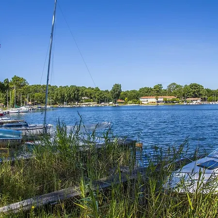 Jolie Maison 2 Avec Jardin Proche Lac, Ideale Pour - Fr-1-877-53 Semesterbostad *